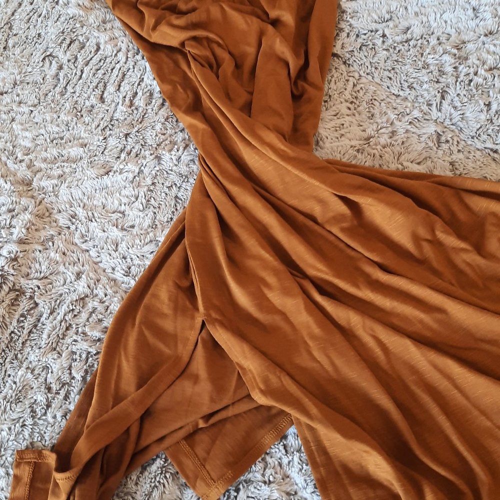 Sleeveless Waist-Defined Slub-Knit Midi Dress